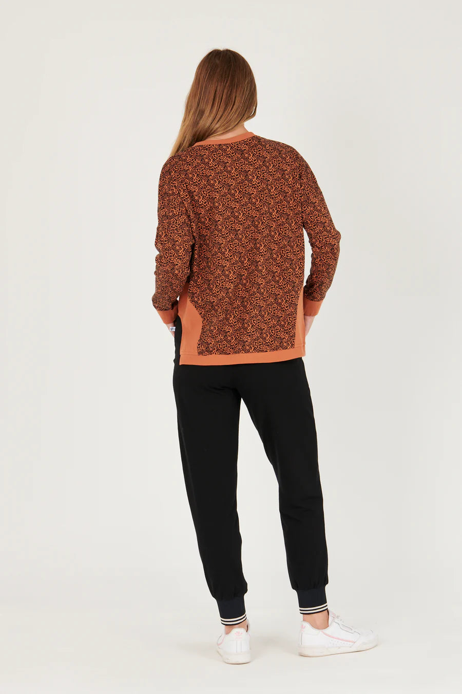 One Ten Willow V-Neck Step Hem Top