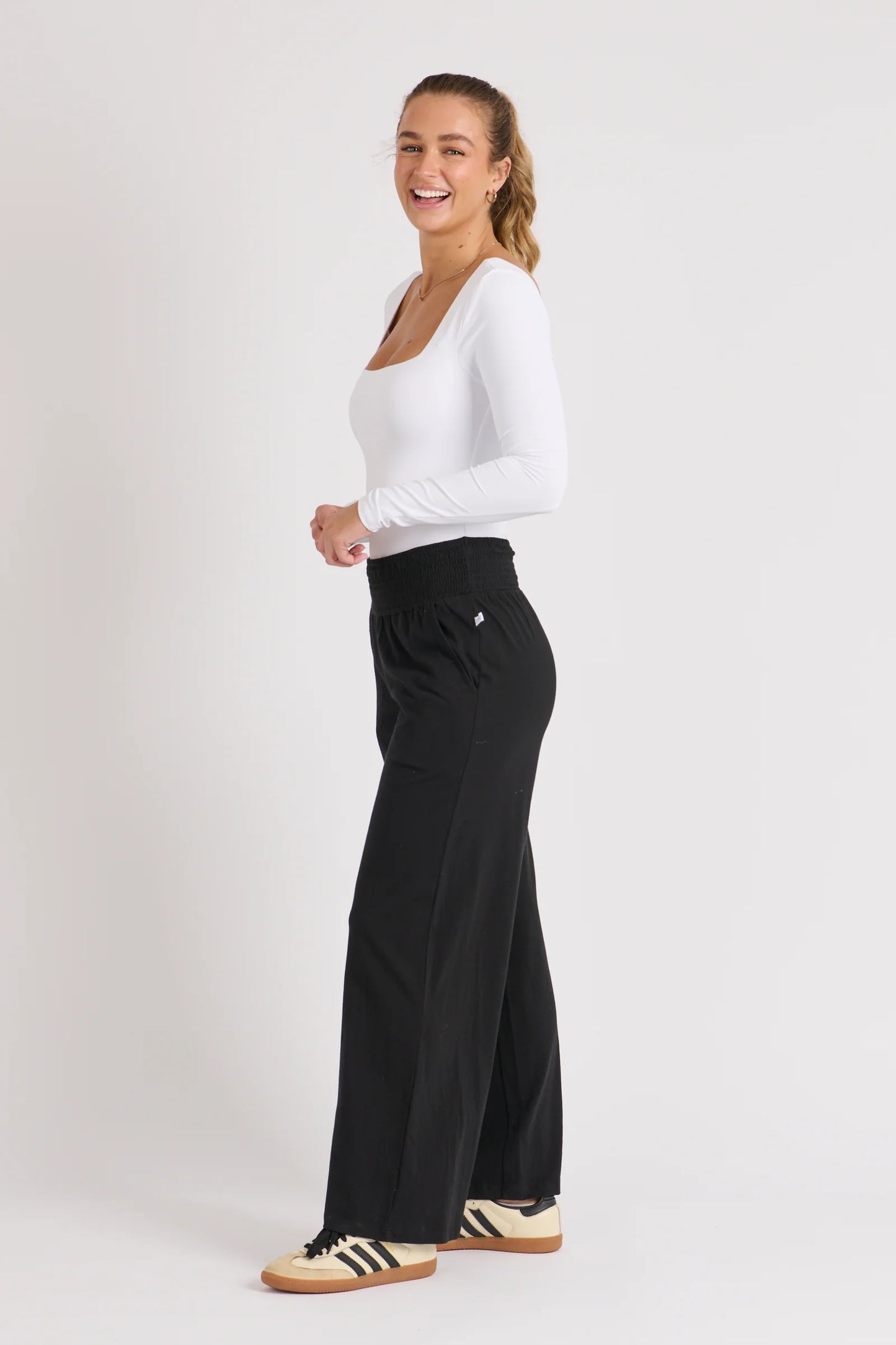 One Ten Willow Shirred Waist Pant - Black