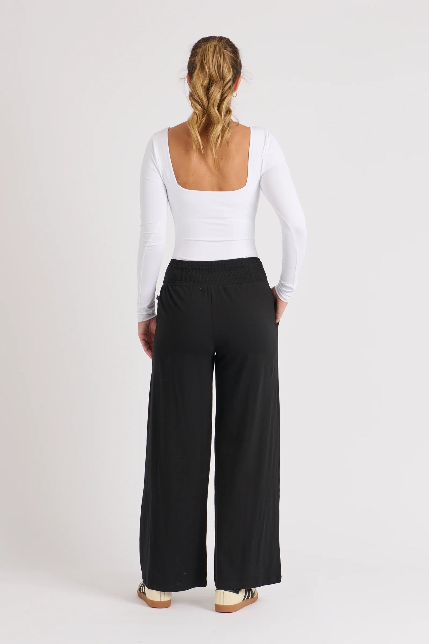 One Ten Willow Shirred Waist Pant - Black