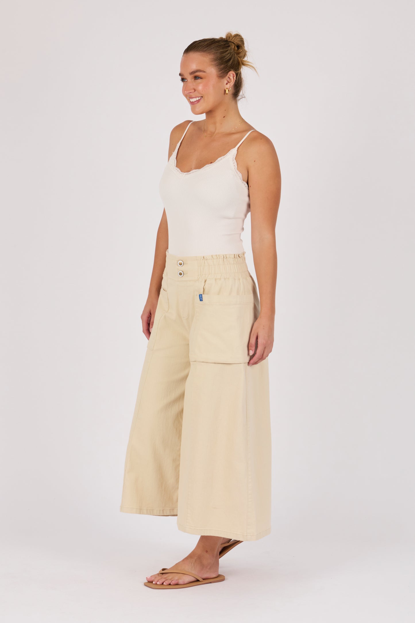 One Ten Willow Patch Pocket Wide Leg Jean- Ecru