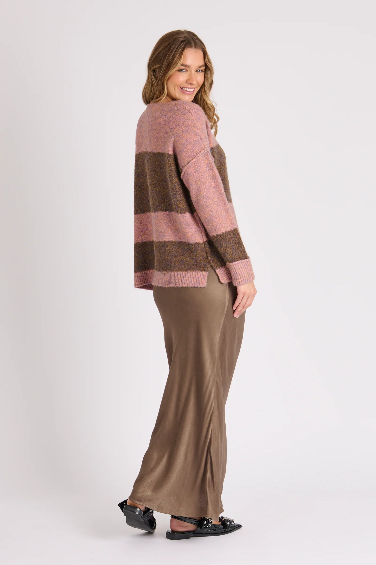 Ellis & Dewey V-Neck Side Split Jumper - Pink Stripe