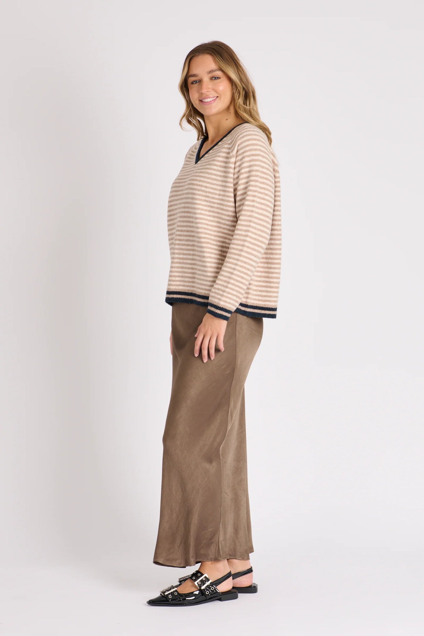 Ellis & Dewey V-Neck Raglan Jumper - Coffee Stripe