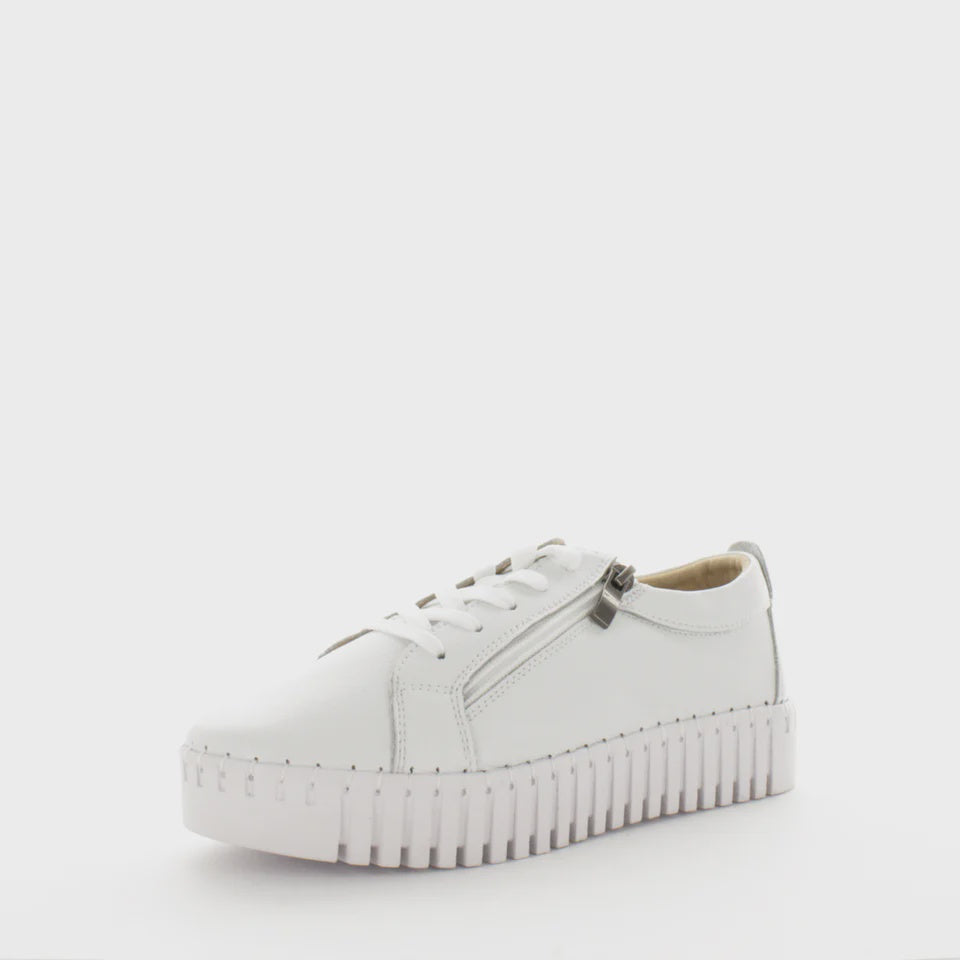 Just Bee Climber - White