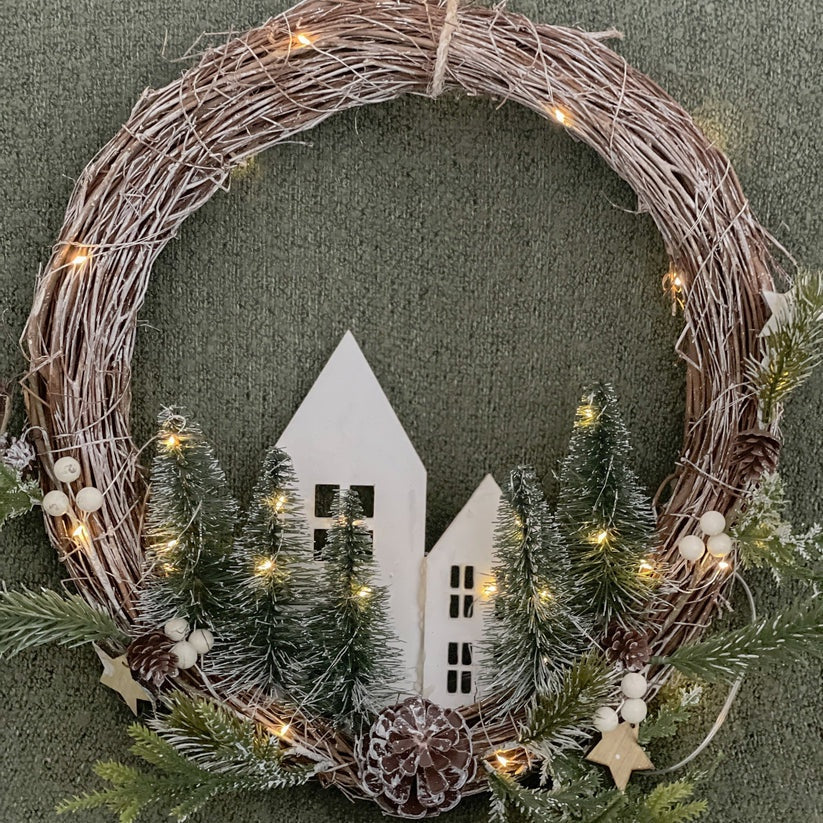 Gala Wreath Houses LED Wood Plastic 60 X 35 CM