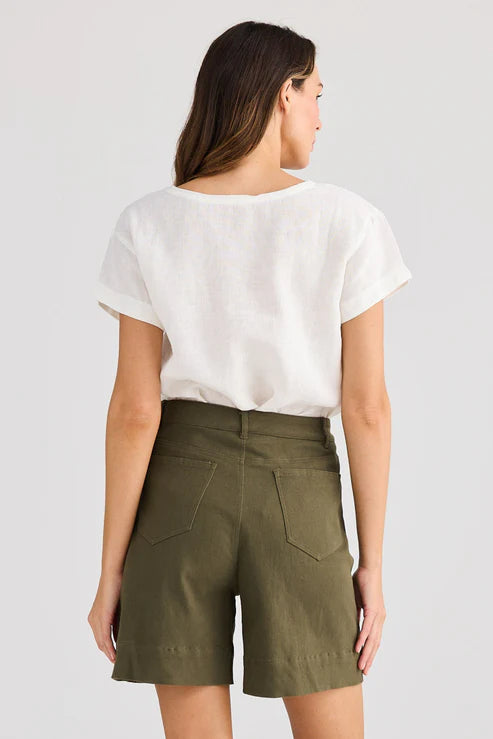 Holiday Vacation Short Khaki