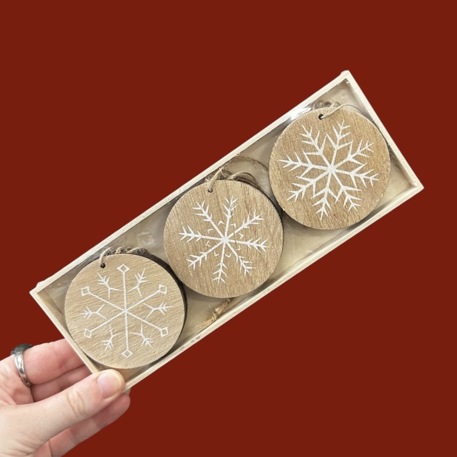 Rogue Miss Snowflake Tags set/9