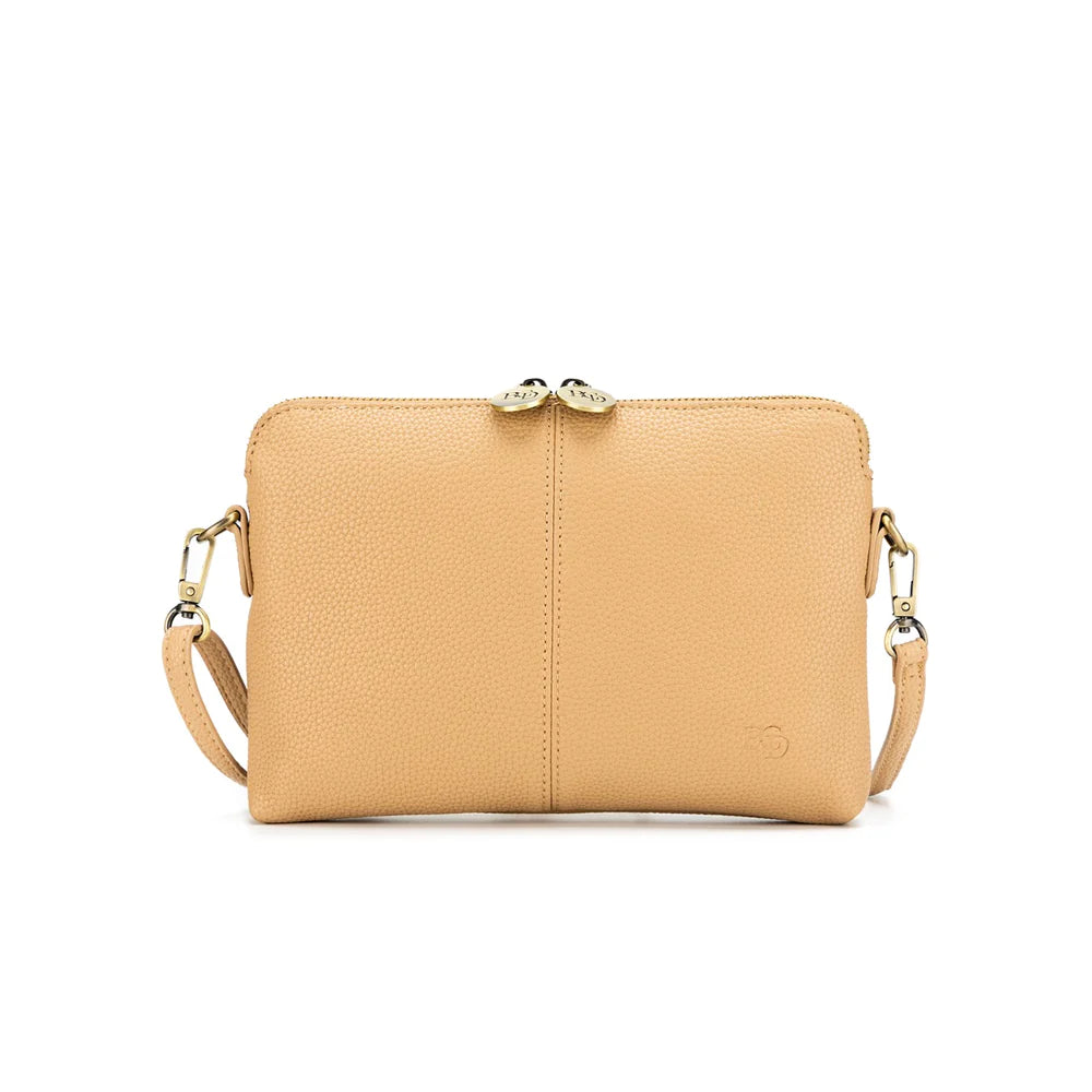 Black Caviar Kiara Crossbody/Clutch