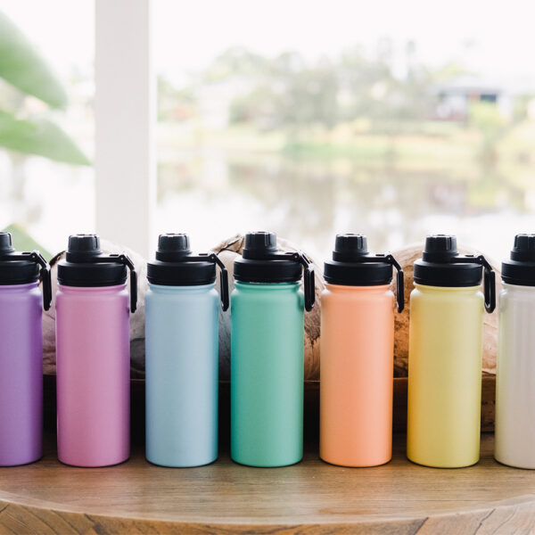 Napoli Mercato - Watermate Double Walled Bottles are back in stock, all  bright and beautiful. Available in 950ml & 550ml. PLUS replacement lids are  also in.