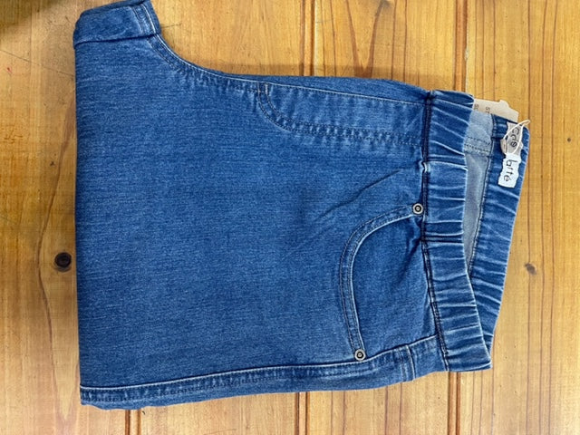 Cafe Latte Stretch Pull on 7/8 Jean