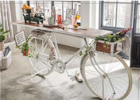 Phil Bee Vintage Bicycle Bar