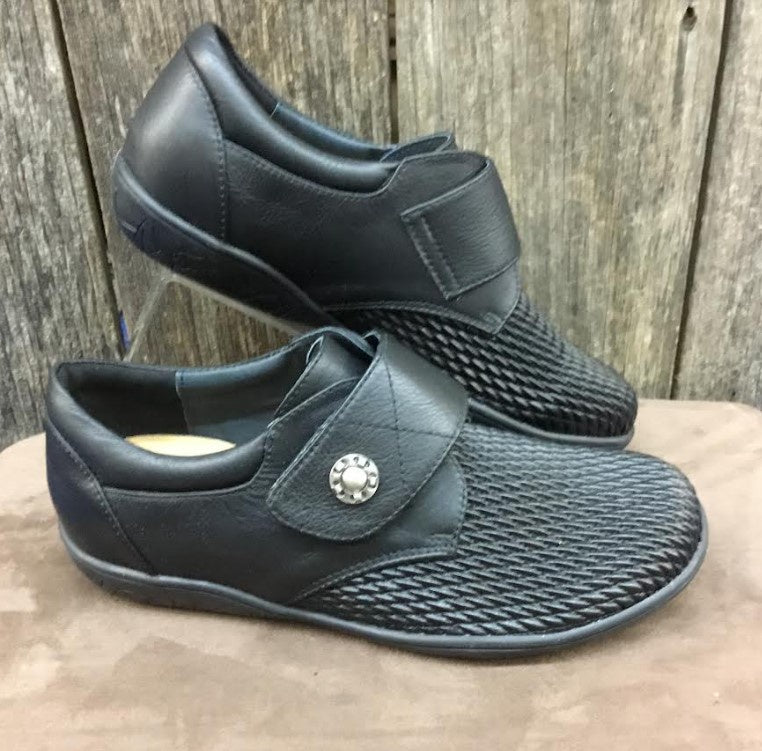 Jemma Ruby Black Stretch