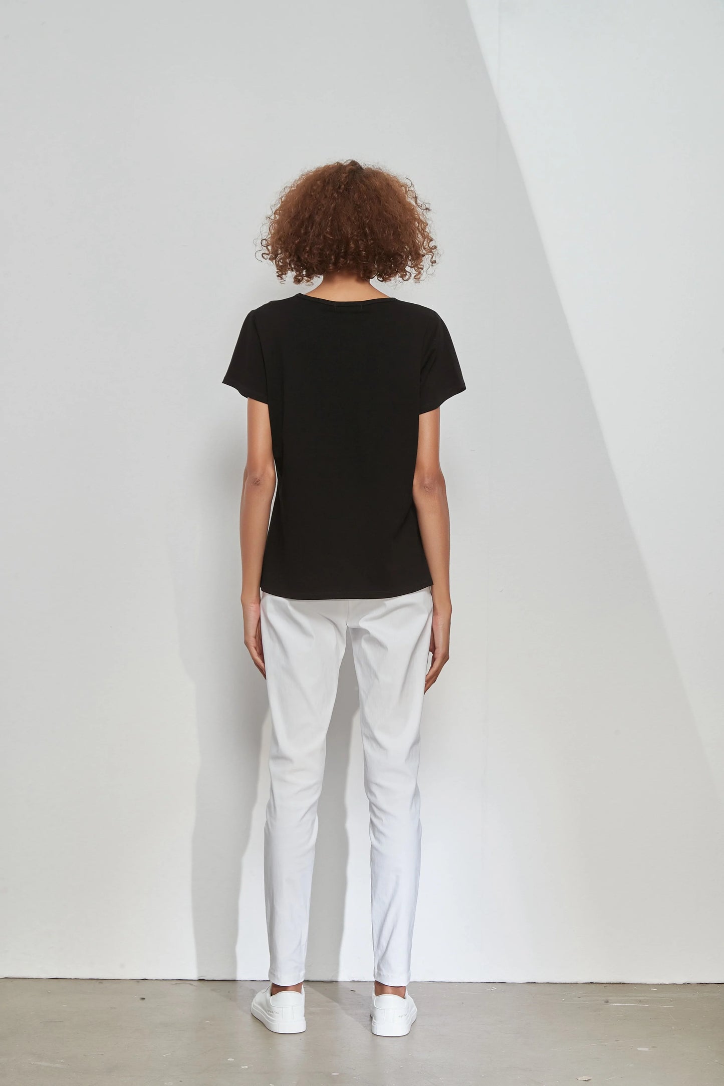 Tirelli Rounded V Neck Tee
