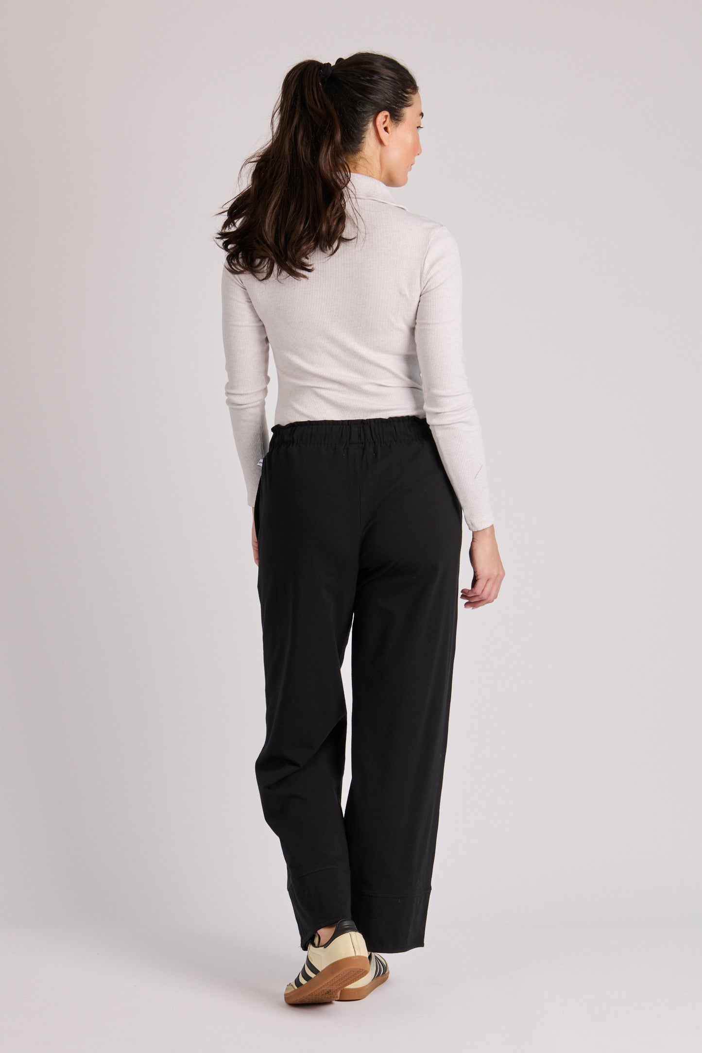 onetenwillow Cuff Detail Pant - Black
