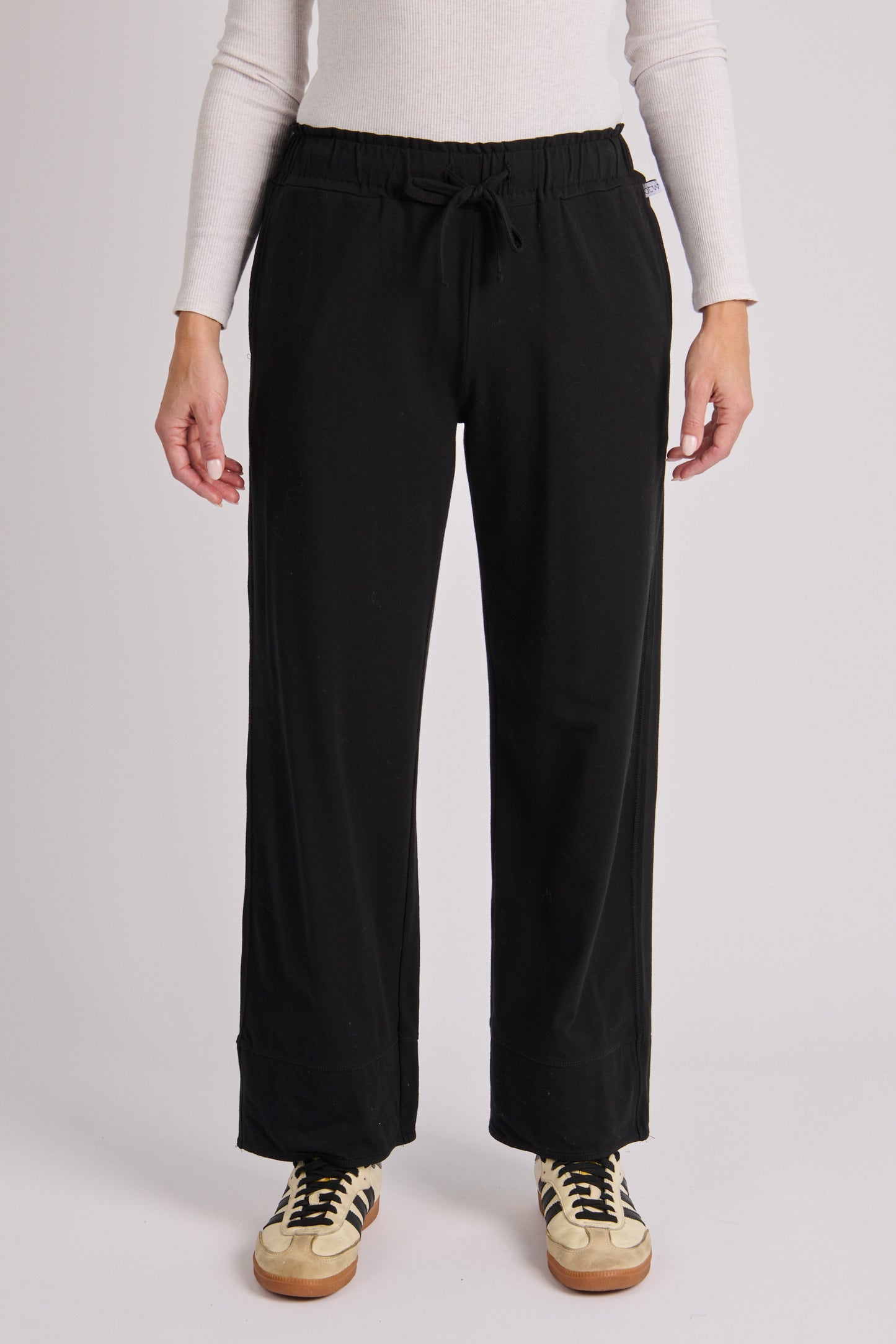 onetenwillow Cuff Detail Pant - Black