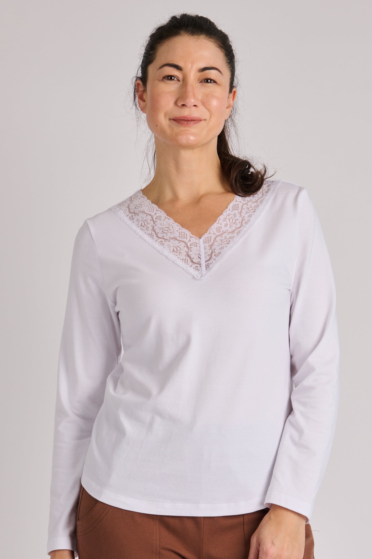 onetenwillow Lace Insert Long Sleeve Tee