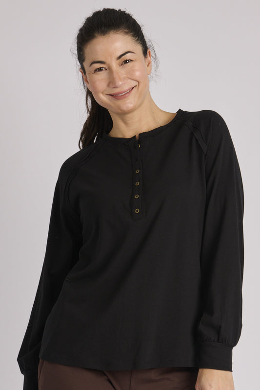 onetenwillow Relaxed Henley Long Sleeve Tee - Black