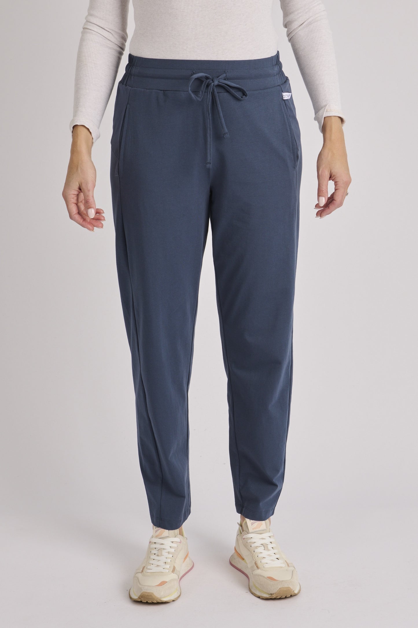 onetenwillow Panel Detail Pant - Dark Navy