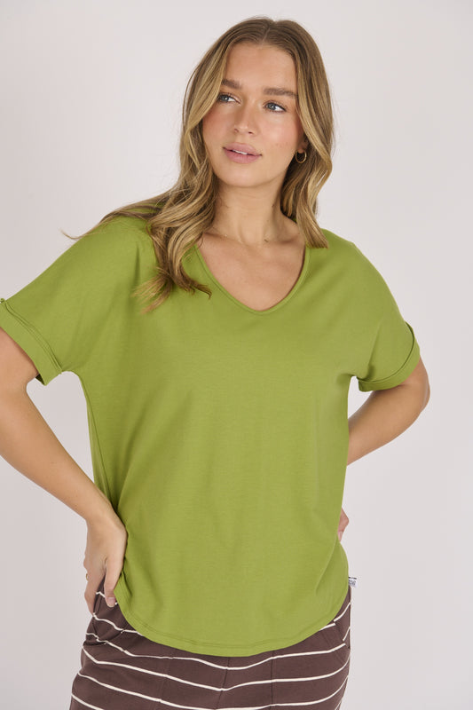 onetenwillow Curve Hem Tee - Green
