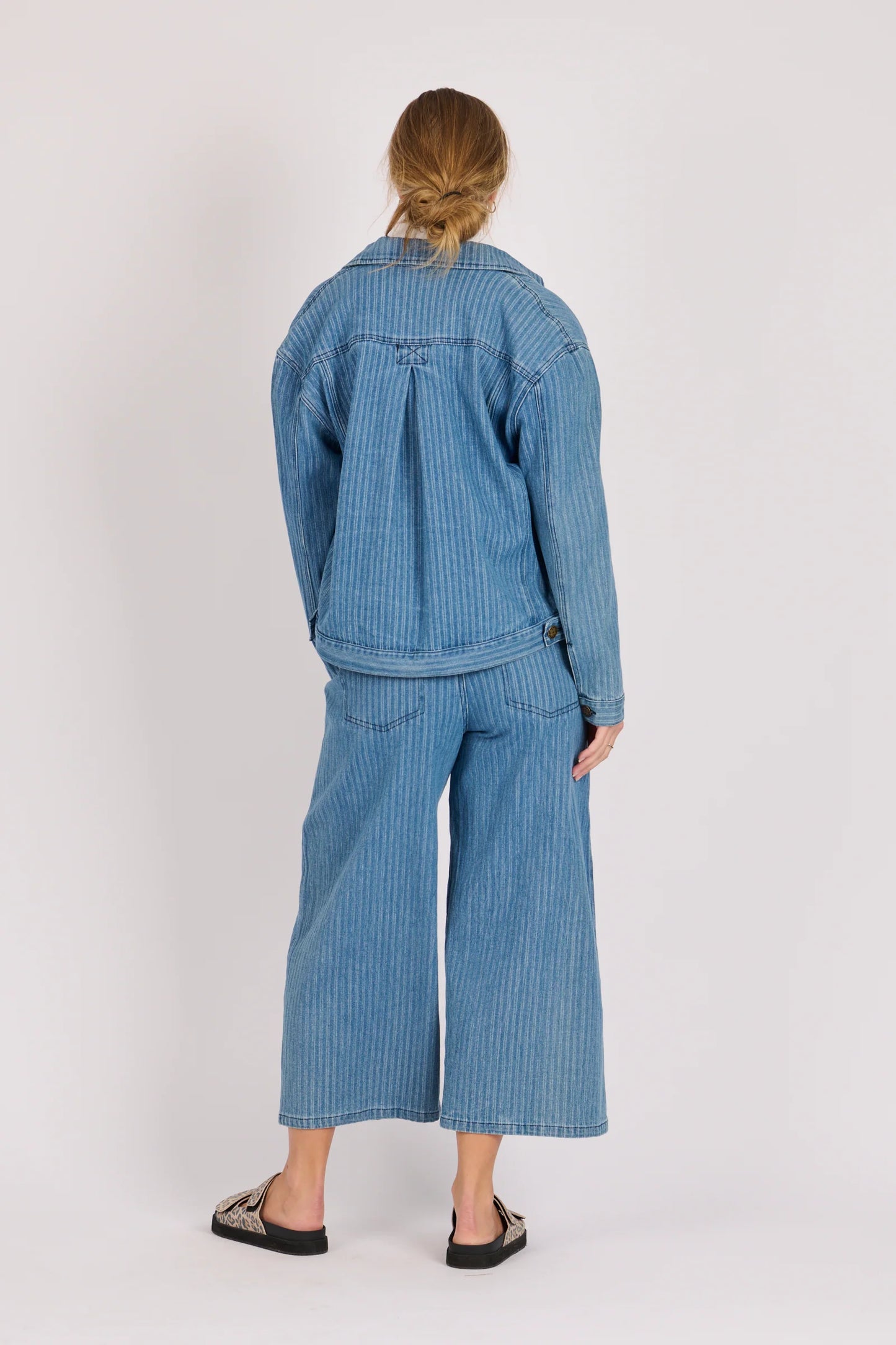 Ellis & Dewey Pleat Back Denim Jacket
