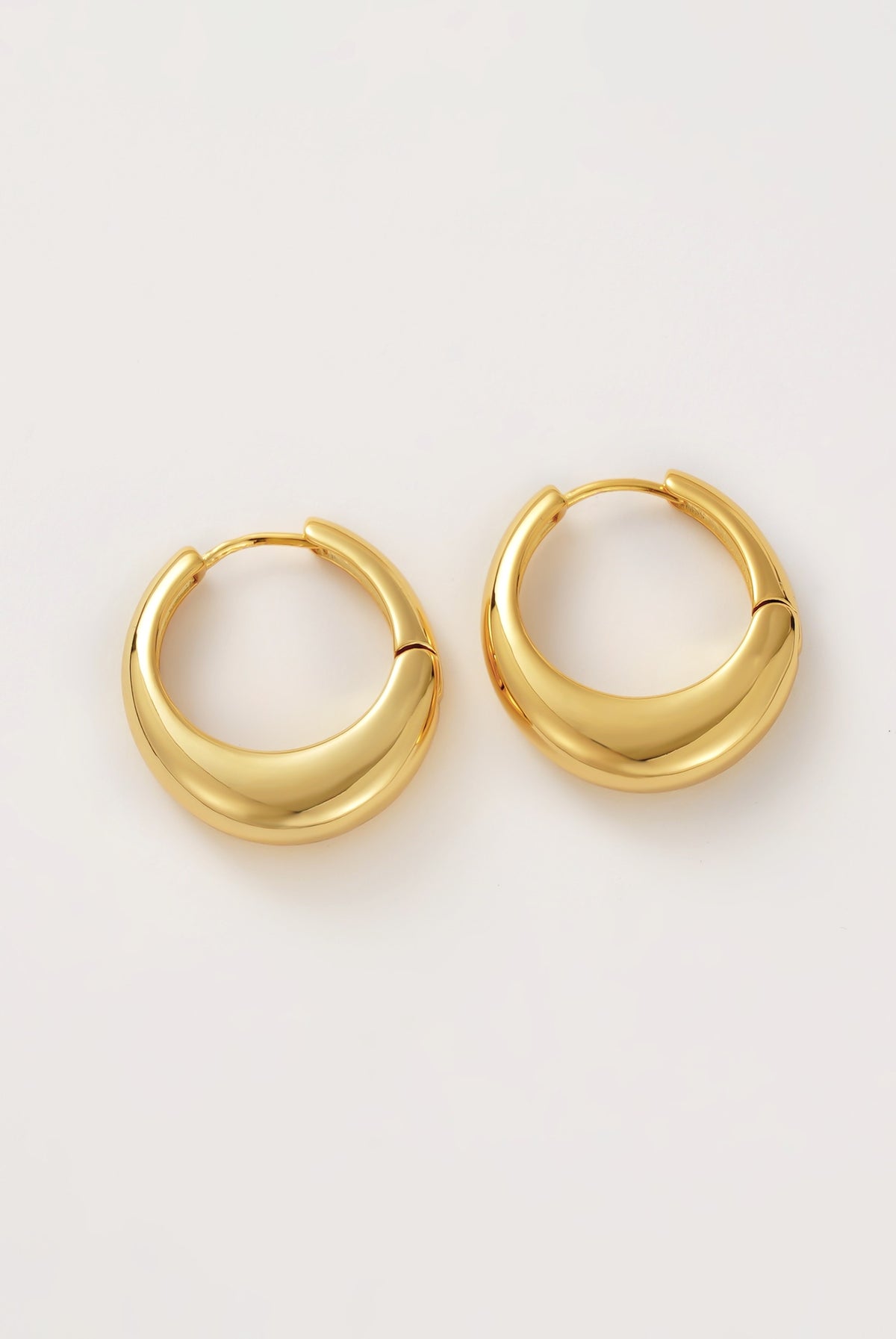 Zafino Cleo Hoop - Large - Gold