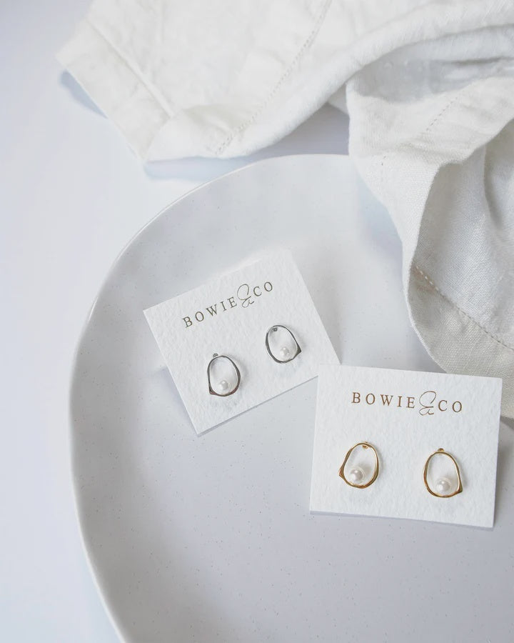 Bowie & Co Oceania Geo Pearl Studs - Gold