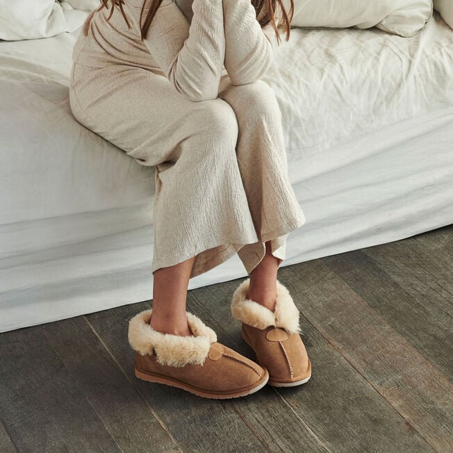 EMU  Platinum Albany - Chestnut