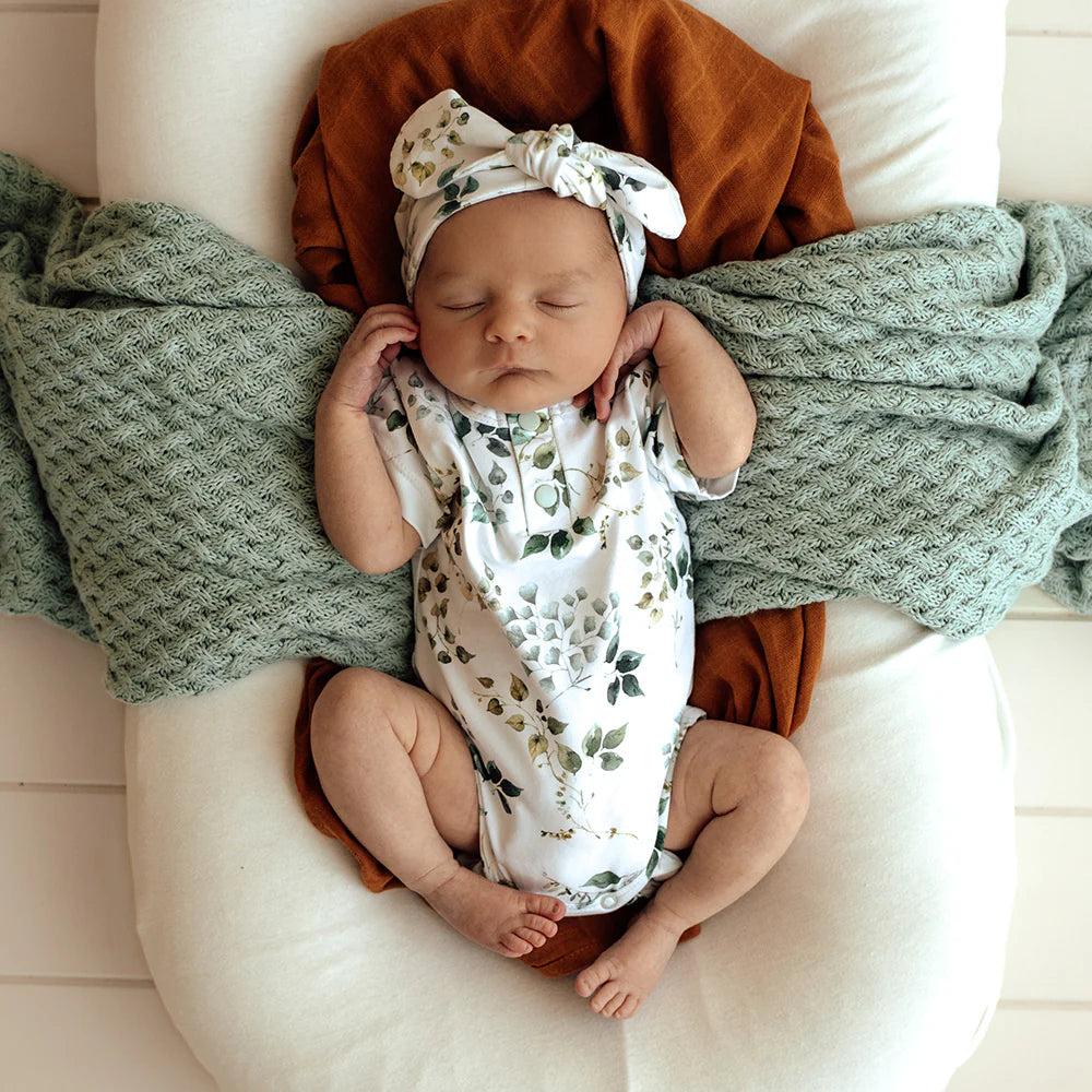 Snuggle Hunny Organic Short Sleeve Bodysuit